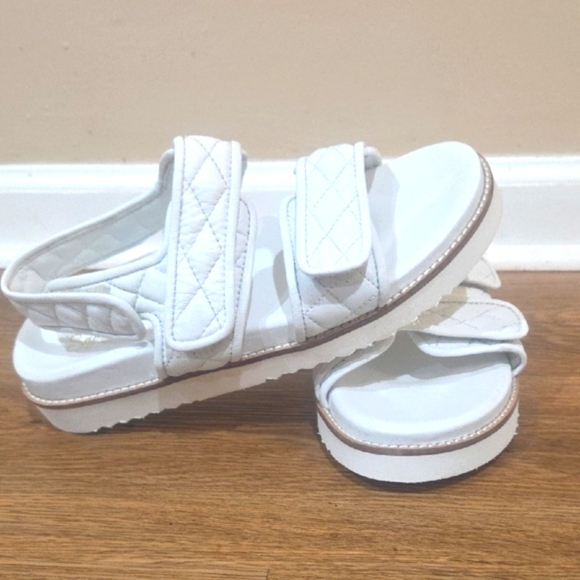 Seychelles Womens 9 New To This" Quilted Sandals, White Leather, Open Strapping - Picture 8 of 10